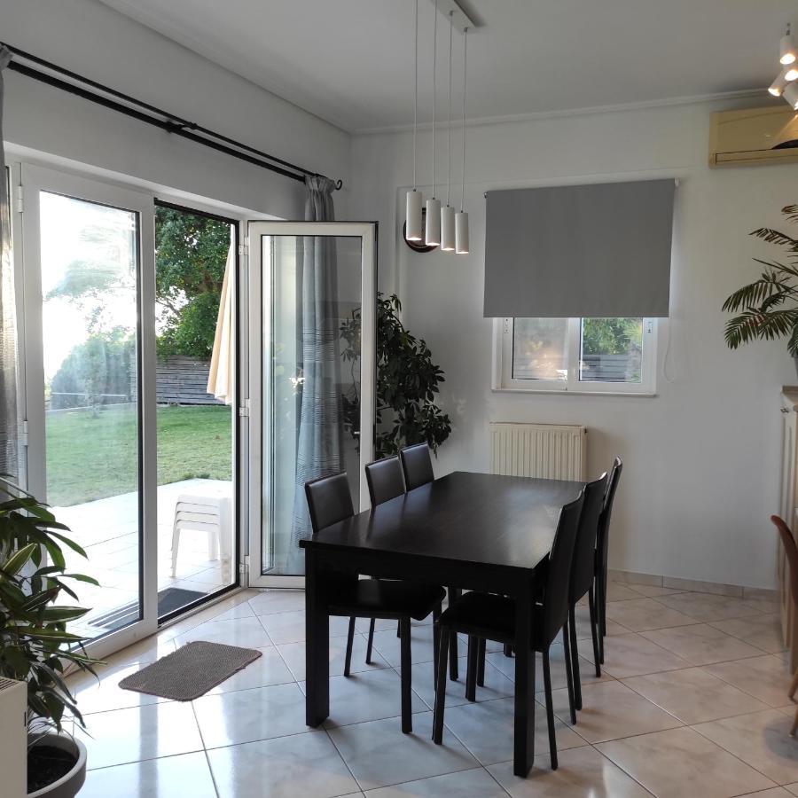 Sea Breeze Villa 罗希姆诺 外观 照片