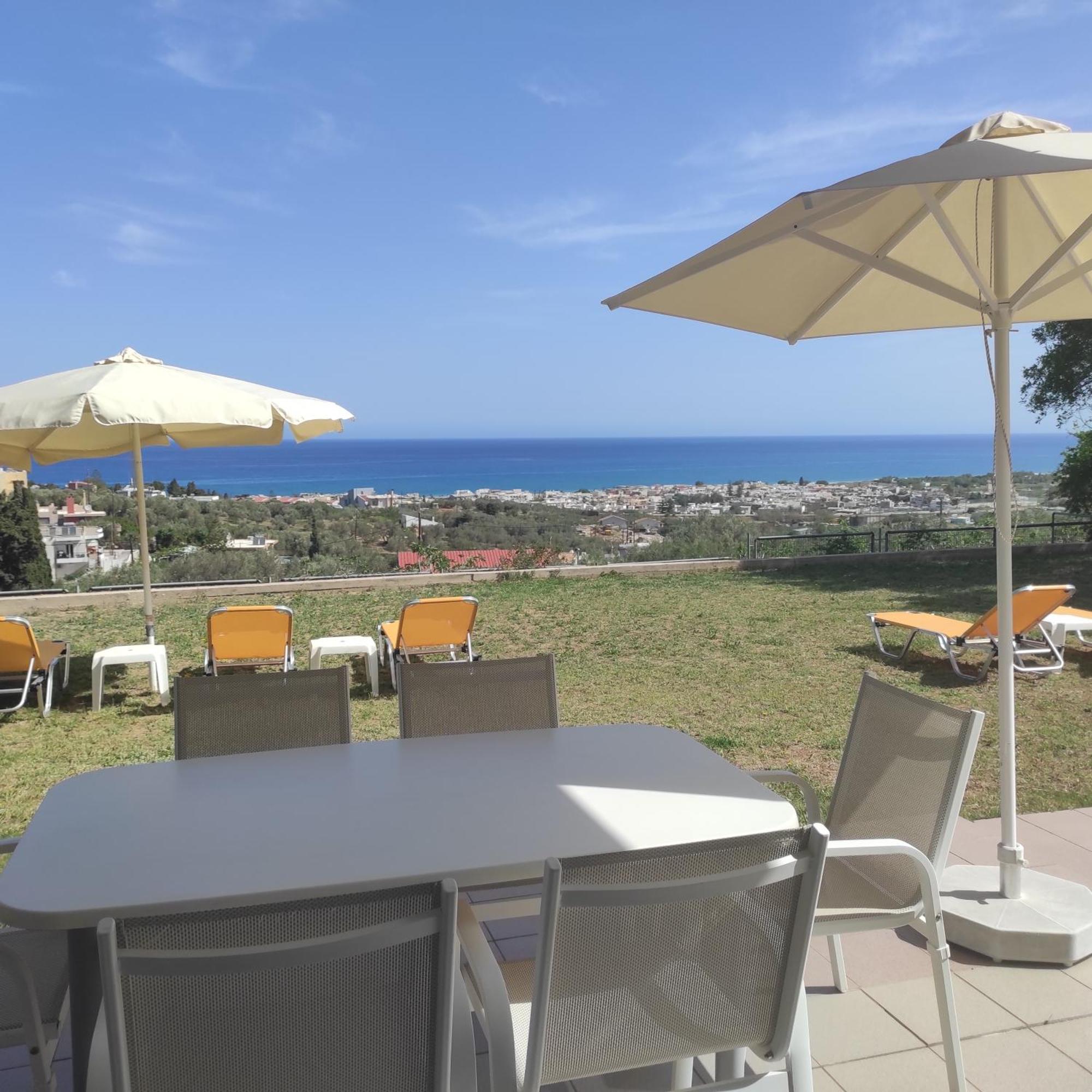 Sea Breeze Villa 罗希姆诺 外观 照片