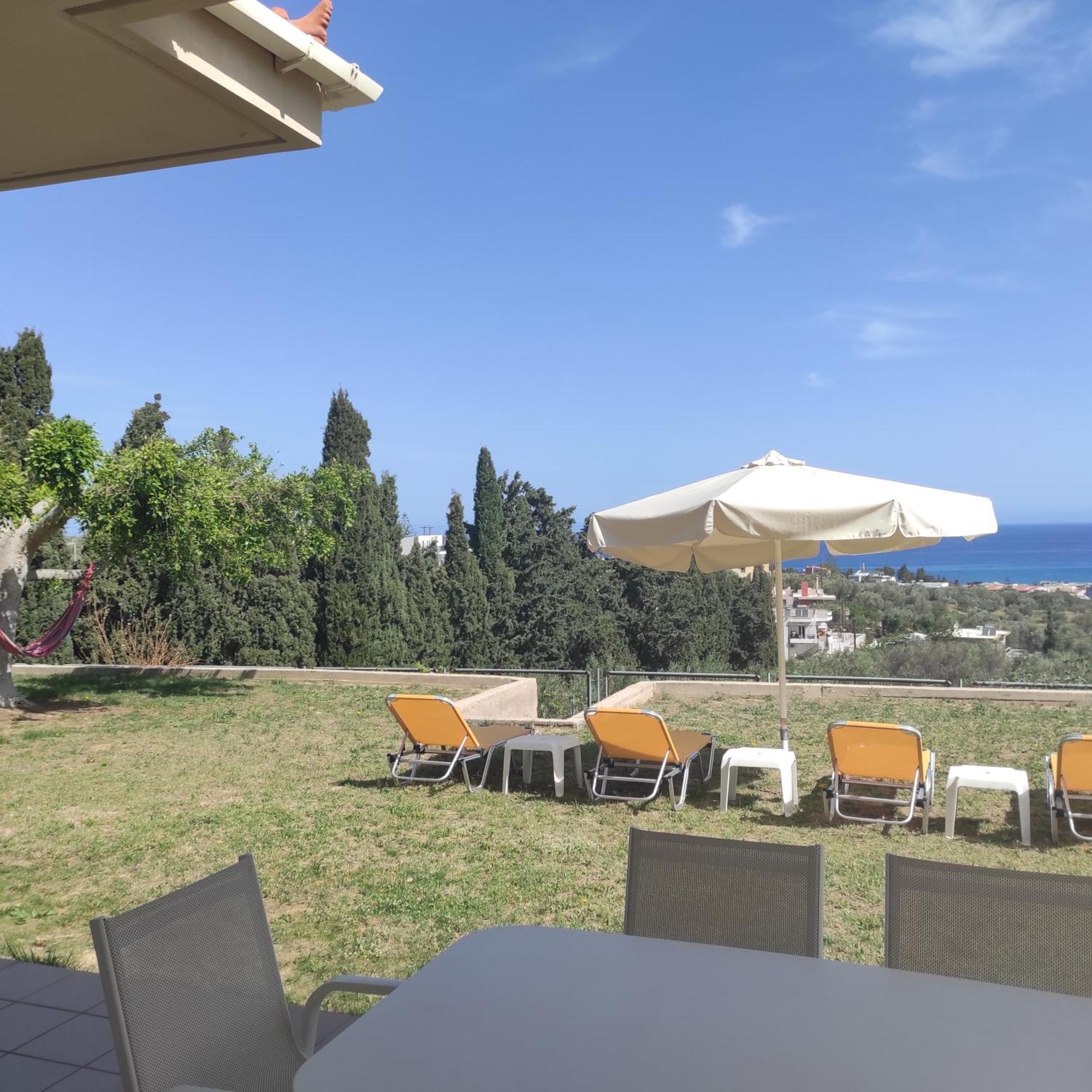Sea Breeze Villa 罗希姆诺 外观 照片