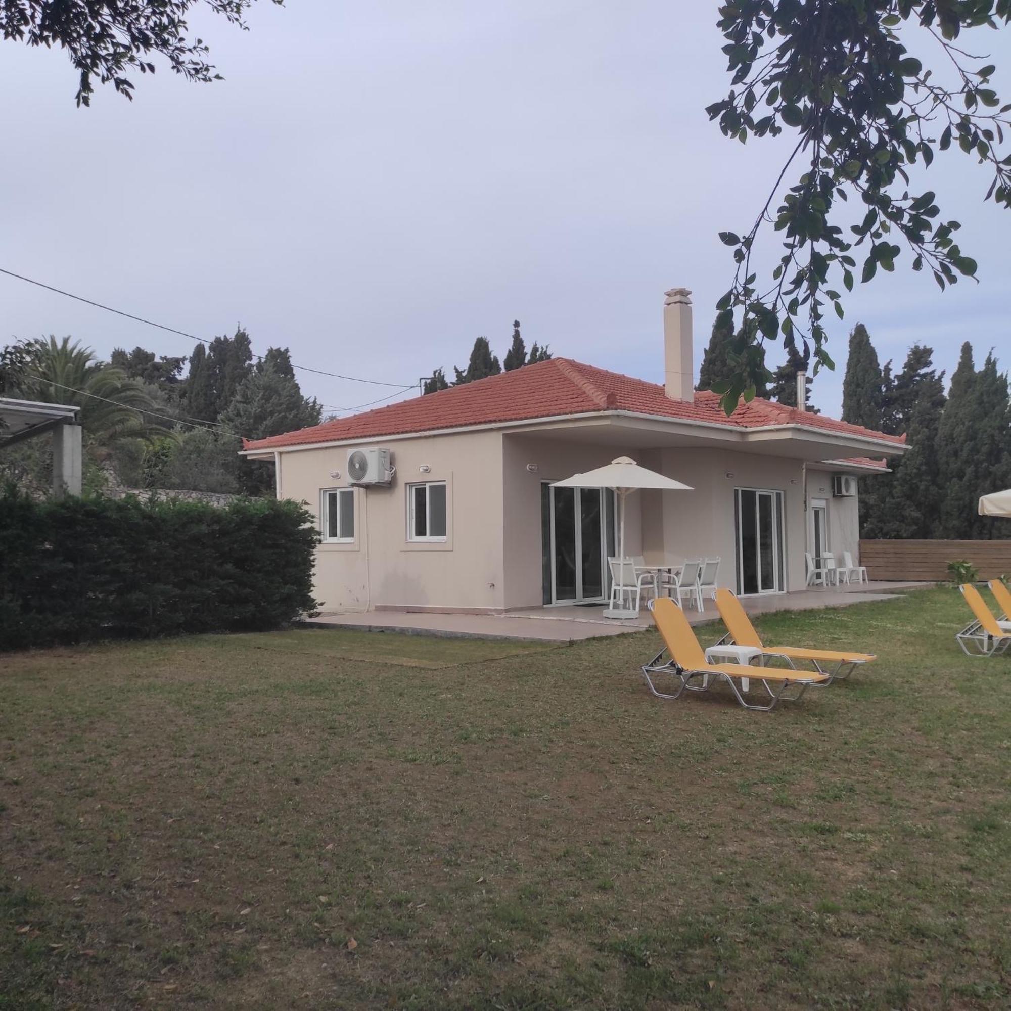 Sea Breeze Villa 罗希姆诺 外观 照片
